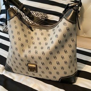 Dooney & Bourke Purse